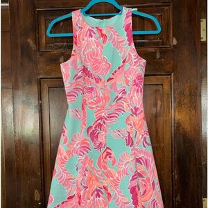 Lilly Pulitzer sleeveless dress in a bright summer palate. Size XS.